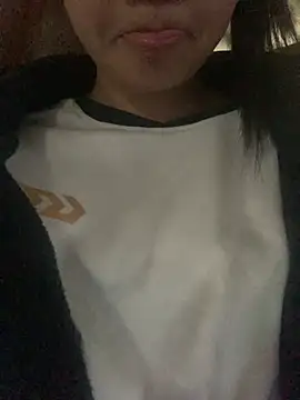 Snapshot of Suny-sexy chatting on 03-13-26, 01:32 Suny-sexy online show from 03-13-26, 01:32