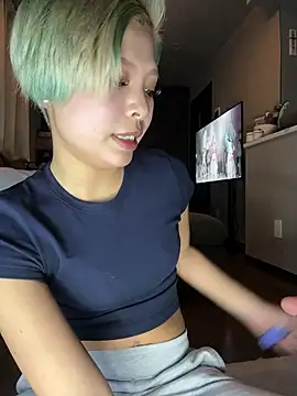 BADBITCHISAKI online show from 04-12-26, 01:03