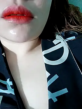 lylinhjim online show from 02-10-26, 03:38