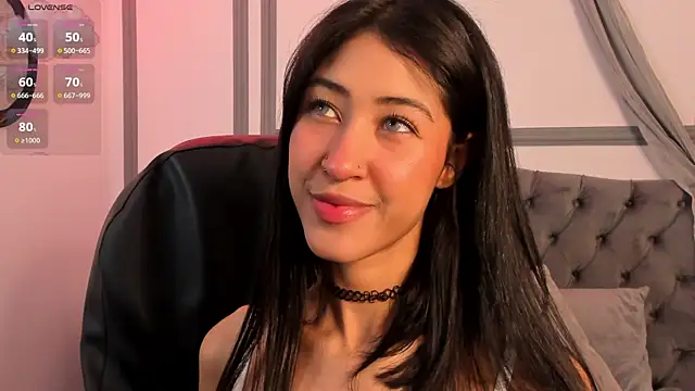Snapshot of internett_sweetheart chatting on 06-01-26, 11:21 internett sweetheart online show from 06-01-26, 11:21