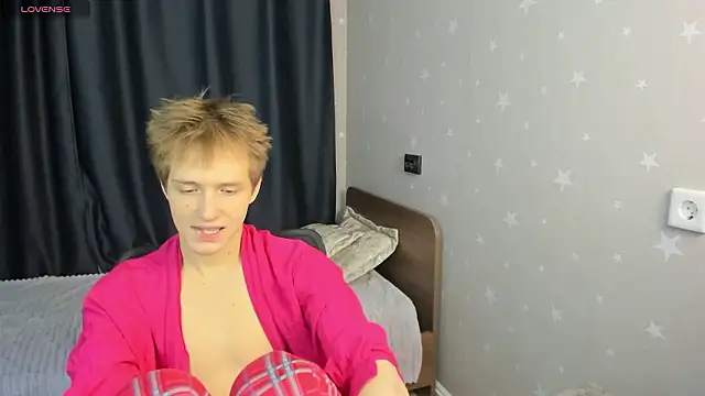 Kai Milller online show from 02-10-26, 07:24