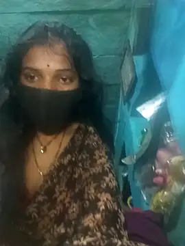 Snapshot of priyasharma899 chatting on 03-20-26, 12:44 priyasharma899 online show from 03-20-26, 12:44