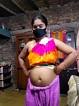 Snapshot of Hot_Sweeti chatting on 06-23-26, 09:46 Hot Sweeti online show from 06-23-26, 09:46