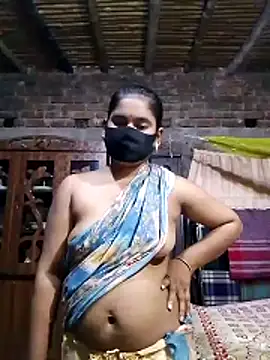 Snapshot of Hot_Sweeti chatting on 05-05-26, 02:20 Hot Sweeti online show from 05-05-26, 02:20