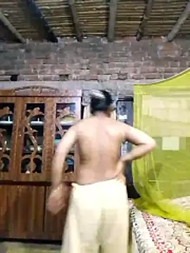 Snapshot of Hot_Sweeti chatting on 05-07-26, 09:29 Hot Sweeti online show from 05-07-26, 09:29