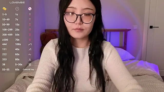 Snapshot of nullgirl chatting on 05-18-26, 02:23 nullgirl online show from 05-18-26, 02:23