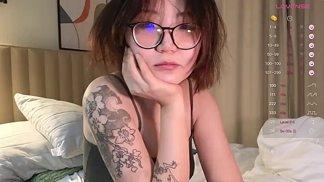 nullgirl online show from 02-26-26, 03:06