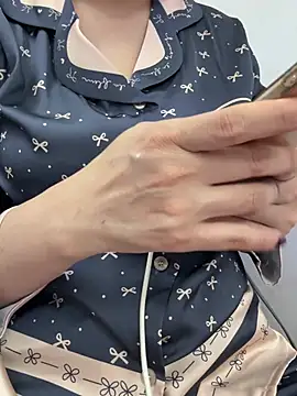 Donna9696 online show from 01-18-26, 06:17