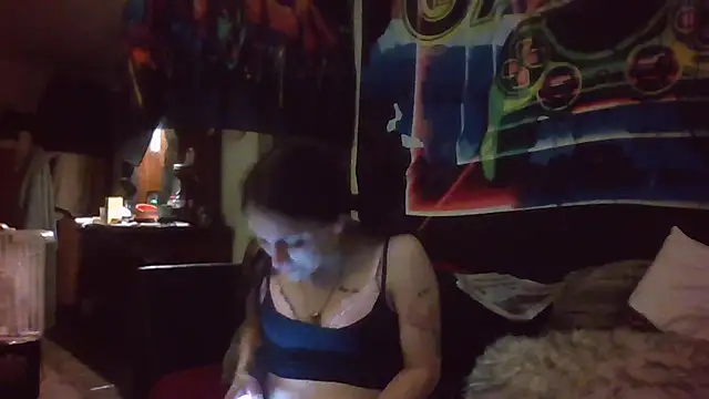 Snapshot of LadySn0w26 chatting on 05-14-26, 01:02 LadySn0w26 online show from 05-14-26, 01:02