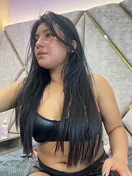 Snapshot of valenlopezz_ chatting on 07-05-26, 05:09 valenlopezz online show from 07-05-26, 05:09