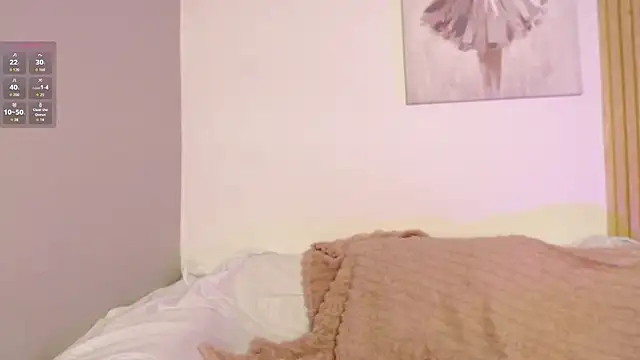 Snapshot of chloe_peach_ chatting on 03-29-26, 12:40 chloe peach online show from 03-29-26, 12:40