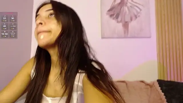 Snapshot of chloe_peach_ chatting on 04-16-26, 12:06 chloe peach online show from 04-16-26, 12:06