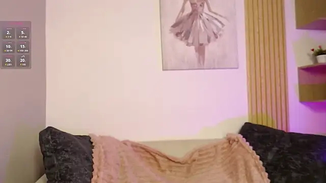 Snapshot of chloe_peach_ chatting on 04-14-26, 12:54 chloe peach online show from 04-14-26, 12:54