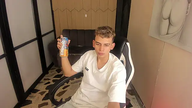 JuanSixx  online show from 01-14-26, 08:12