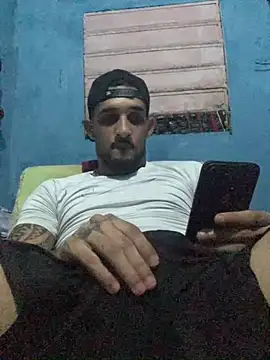 Snapshot of Wicy23 chatting on 06-15-26, 01:28 Wicy23 online show from 06-15-26, 01:28