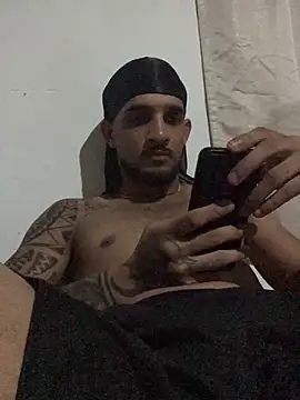 Snapshot of Wicy23 chatting on 05-11-26, 03:41 Wicy23 online show from 05-11-26, 03:41
