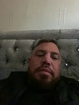 mancguy20 online show from 08-05-26, 05:18
