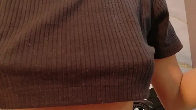 Snapshot of Scarlet_Vixen_ chatting on 02-13-26, 12:38 Scarlet Vixen online show from 02-13-26, 12:38