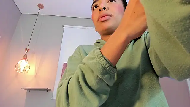 Scarlet Vixen  online show from 03-13-26, 12:43