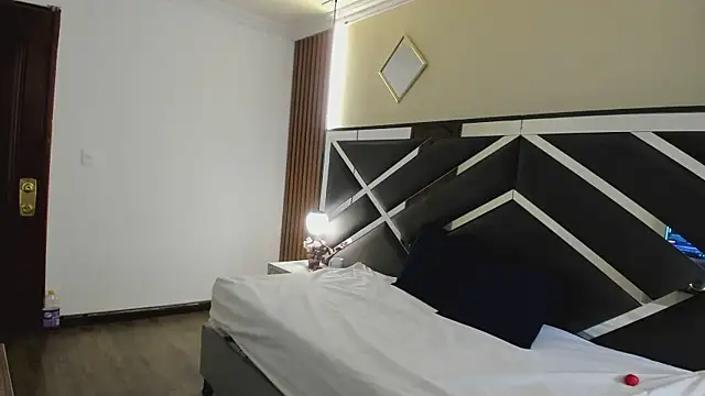 Ambarross  online show from 02-05-26, 01:18