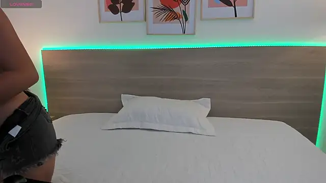  Caamilaa  online show from 02-24-26, 05:58