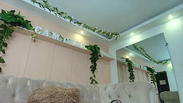 sofia laverde online show from 04-12-26, 05:05