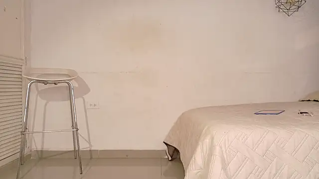 sofia laverde online show from 02-09-26, 07:45