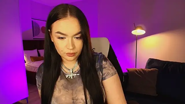 Snapshot of tinafox_ chatting on 01-17-26, 08:40 tinafox online show from 01-17-26, 08:40