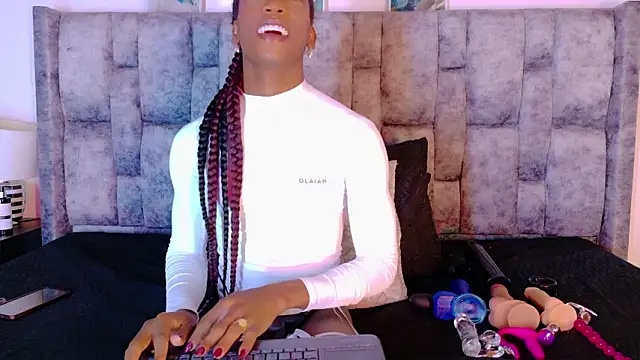 Snapshot of samirths_boy_ chatting on 02-26-26, 05:57 samirths boy online show from 02-26-26, 05:57