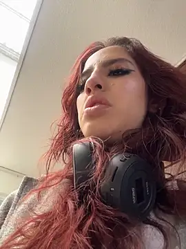 elodie rouge online show from 05-18-26, 11:48