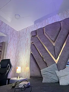 elodie rouge online show from 03-30-26, 11:44