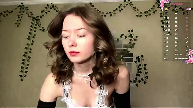 Snapshot of elsadaedra chatting on 03-24-26, 01:55 elsadaedra online show from 03-24-26, 01:55