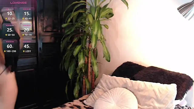 Snapshot of Mia_Volkova_ chatting on 05-23-26, 03:22 Mia Volkova online show from 05-23-26, 03:22