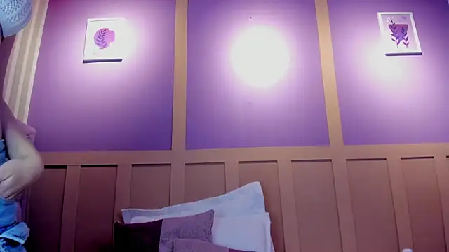 LilithAllenn online show from 04-12-26, 03:10