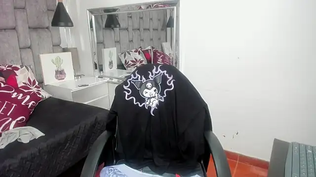 JenniQ69 online show from 02-25-26, 01:33