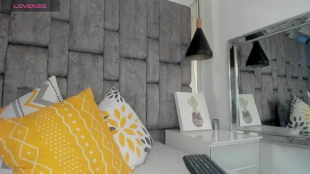 JenniQ69 online show from 07-01-26, 08:31