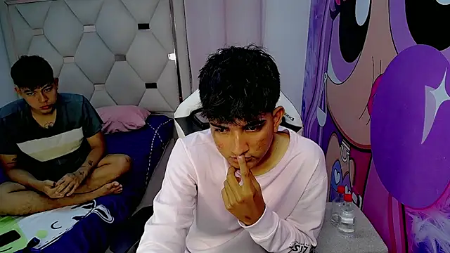 Maxwell boys online show from 02-09-26, 03:37