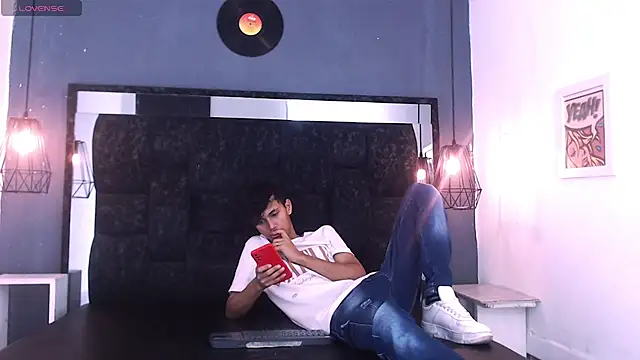 James And Kenet online show from 02-28-26, 11:32