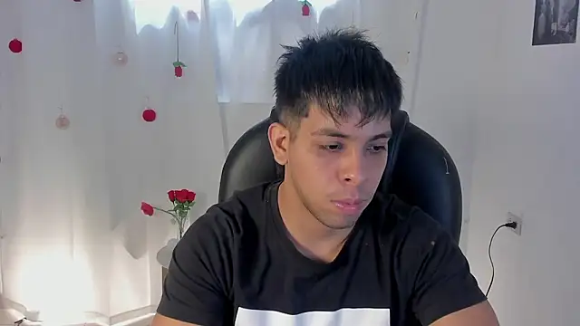 Snapshot of shooting_wilson chatting on 02-23-26, 06:19 shooting wilson online show from 02-23-26, 06:19