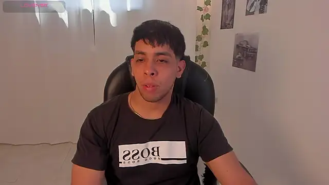 Snapshot of shooting_wilson chatting on 01-19-26, 03:38 shooting wilson online show from 01-19-26, 03:38