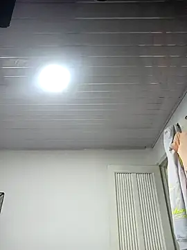 RossyAlvarez online show from 04-17-26, 12:46