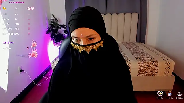 Snapshot of Latifa_ali chatting on 02-21-26, 02:35 Latifa ali online show from 02-21-26, 02:35