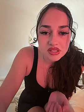 claraaaa06 online show from 02-10-26, 10:20