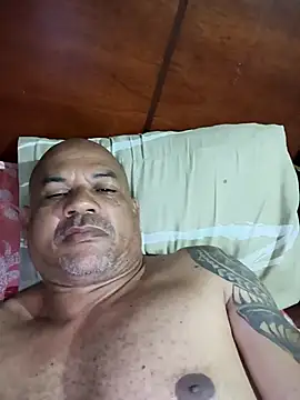 Hulckyafrodita online show from 01-18-26, 05:00