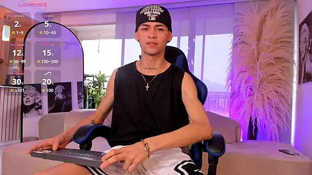 LennerCollins  online show from 05-25-26, 12:48