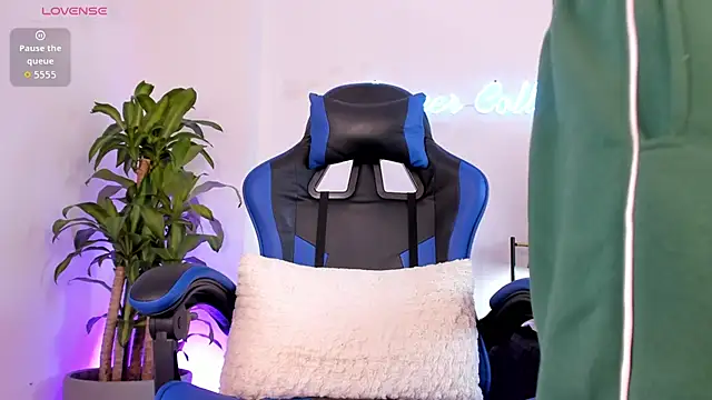 LennerCollins  online show from 05-20-26, 03:09