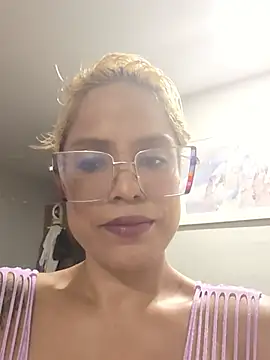 Snapshot of JasmineSkky chatting on 07-11-26, 01:50 JasmineSkky online show from 07-11-26, 01:50