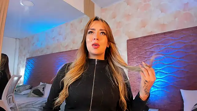 Xara Shadow online show from 02-07-26, 09:34