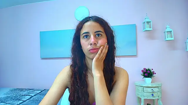 scarlett clyde online show from 07-15-26, 12:45