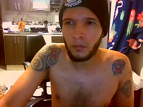 Snapshot of ELARKIMAN chatting on 01-17-26, 03:43 ELARKIMAN online show from 01-17-26, 03:43